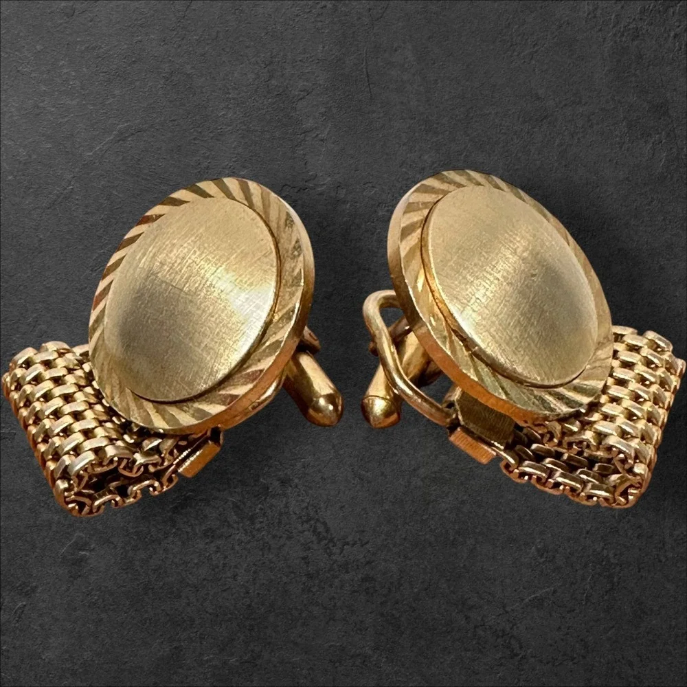 Diamond Cut Gold Tone Faceted Vintage‎ Wraparound Mesh Watchband Cuff Links